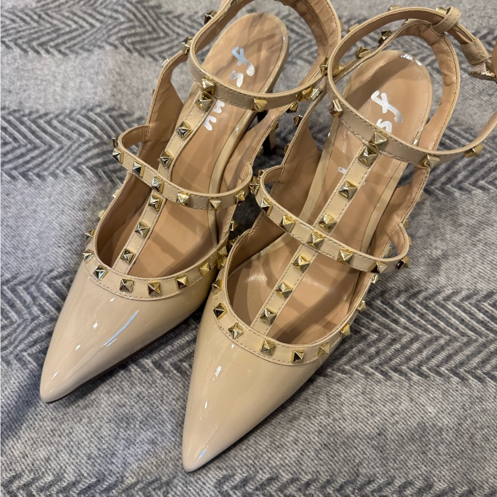 French Sole Beige Studded Heels
